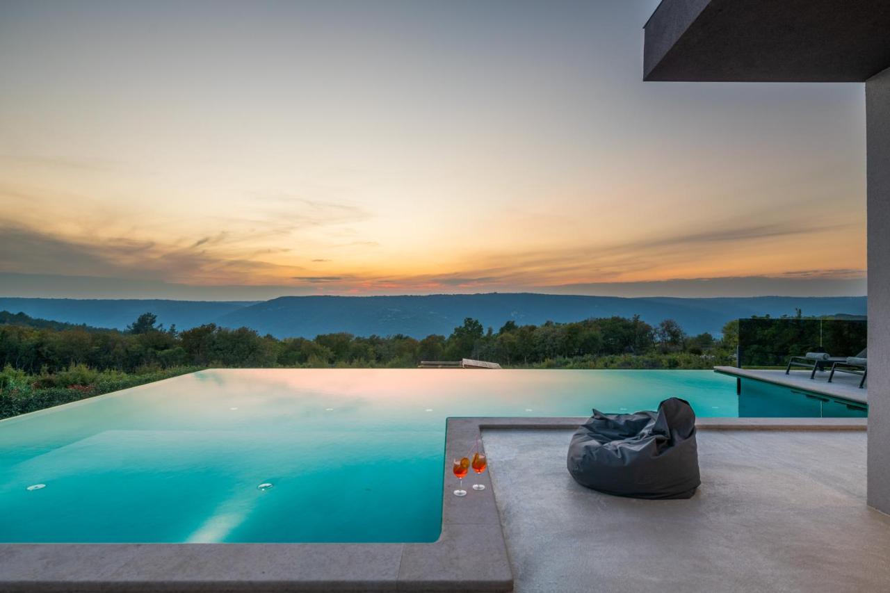 Villa Memory Raša Εξωτερικό φωτογραφία